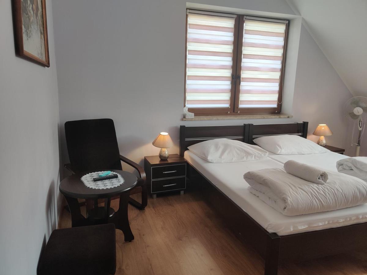 Cztery Pory Roku Guest House Białowieża Eksteriør bilde