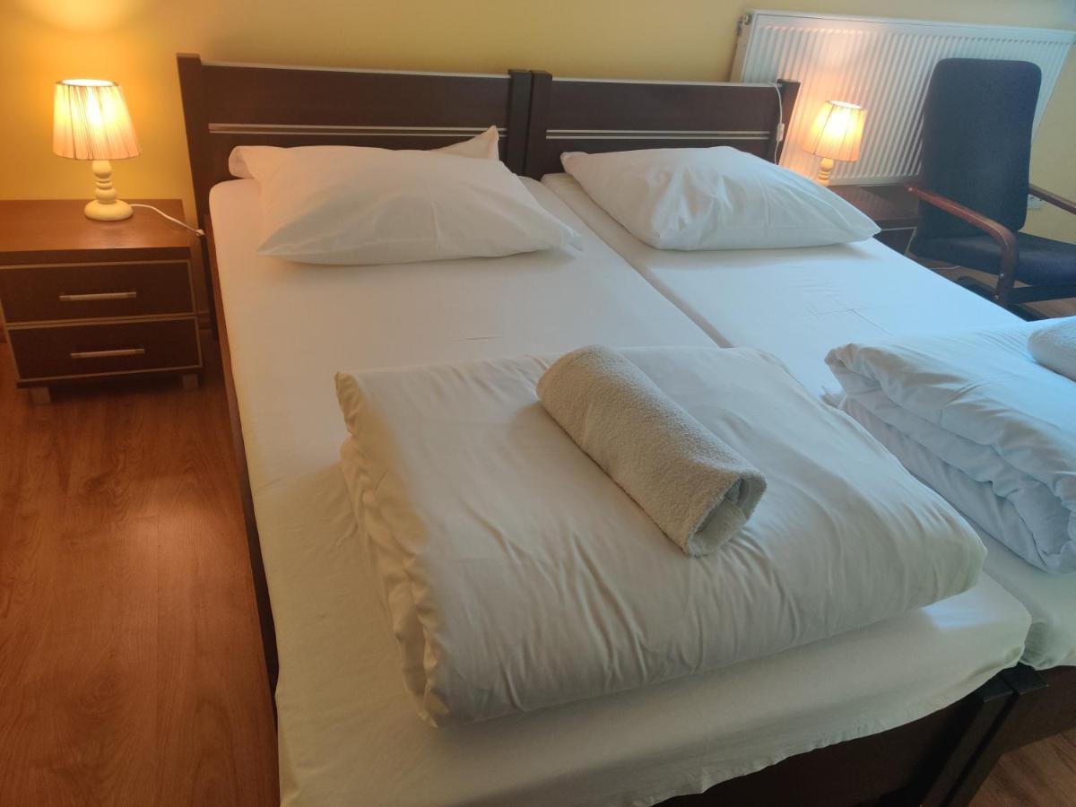 Cztery Pory Roku Guest House Białowieża Eksteriør bilde
