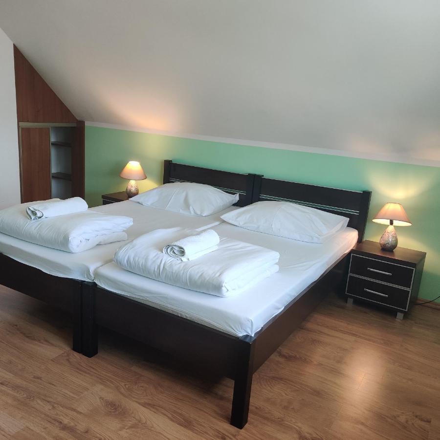 Cztery Pory Roku Guest House Białowieża Eksteriør bilde